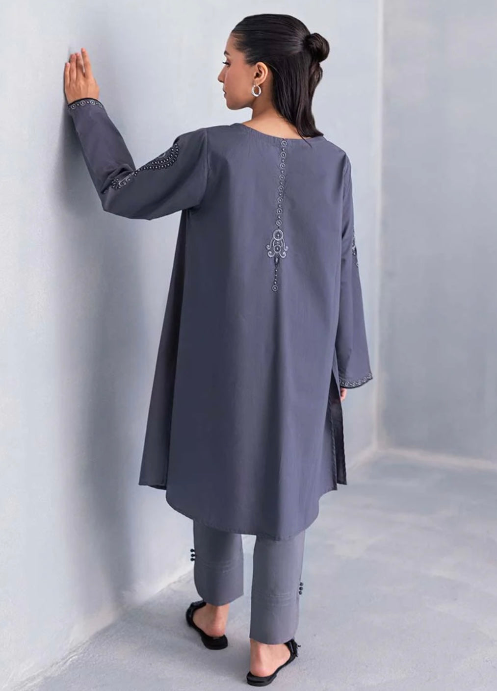 IMAGE CASUAL PRET | GREY EMBROIDERED CORD SET
