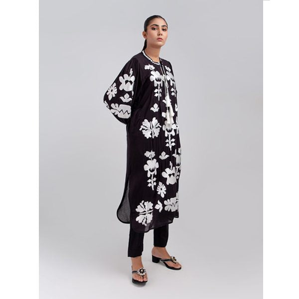 NADIYA KASSAM | JALEH BLACK