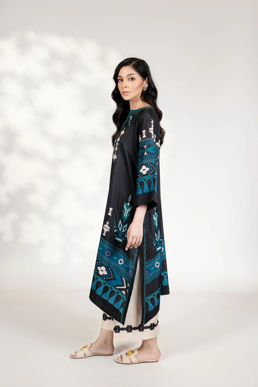 BARAE KHANOM SUMMER COLLECTION’24 | AZTEC A