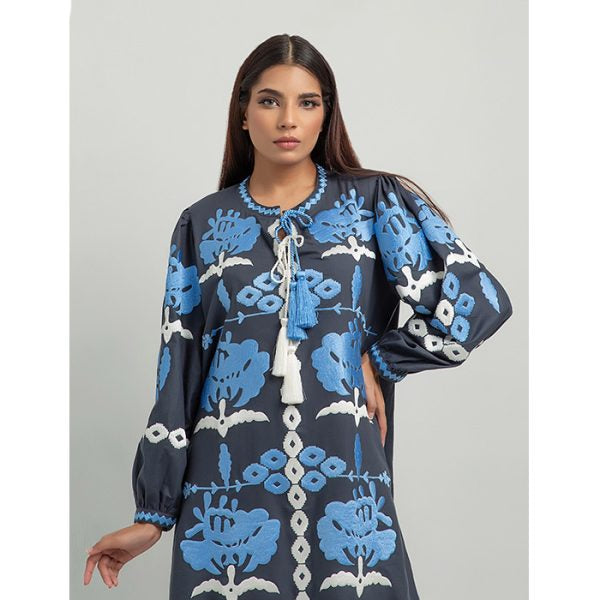 NADIYA KASSAM | LUNA BLUE