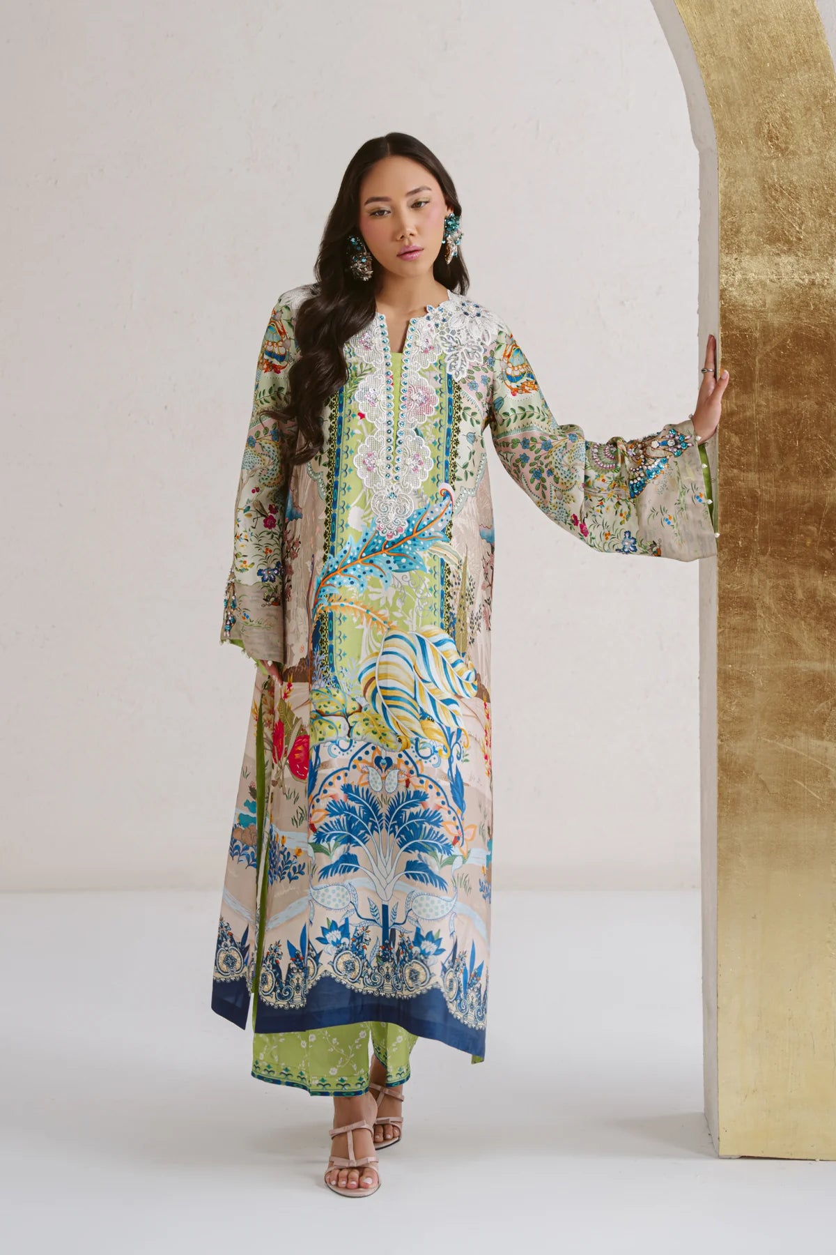AMMARA KHAN ‘SIERA SUMMER LUXURY FORMALS’26 | OPALINE GARDRN