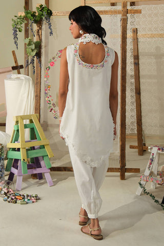 FARIDA HASAN ‘DHOOP LUXE PRET’26 | GARDENIA SHIRT AND PANTS