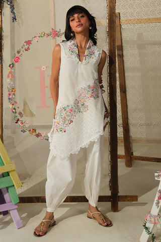 FARIDA HASAN ‘DHOOP LUXE PRET’26 | GARDENIA SHIRT AND PANTS