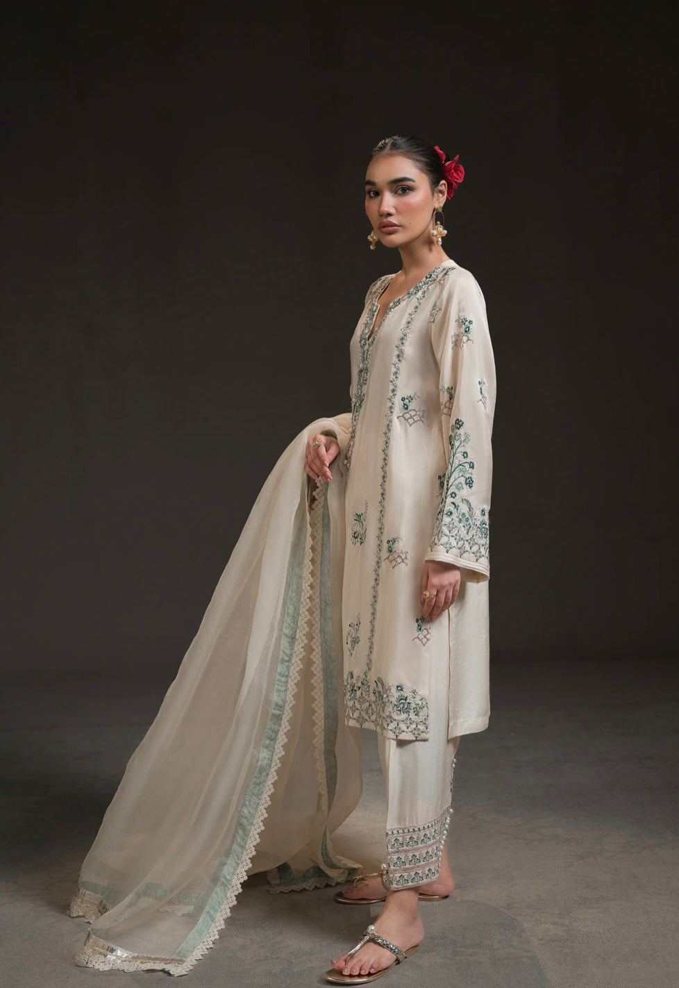 AMMARA KHAN GLITZ VOL 2 | CLASSIC IVORY MATCHING SET