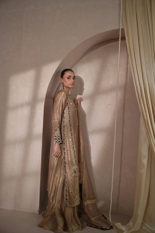 NIMRAH HAFSA ‘ZEINA FESTIVE FORMALS’26 | VANYA