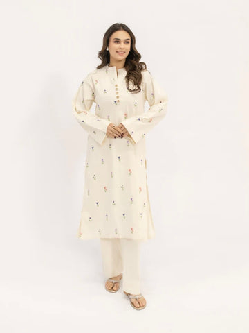 HASSAL SPRING SUMMER’24 | OFF WHITE SET WITH FLORAL EMBROIDERY