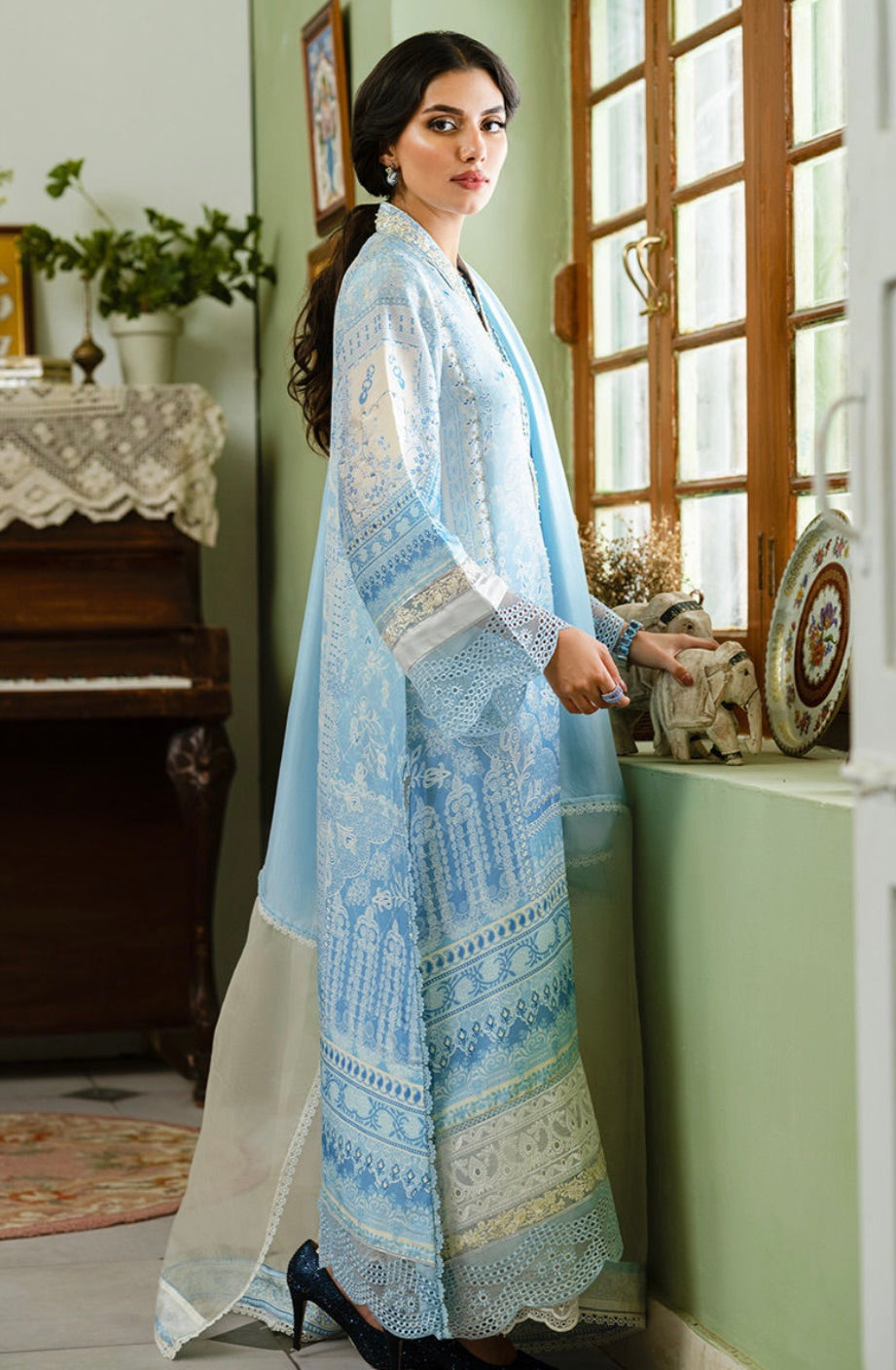 ANSAB JAHANGIR LUXE SILK PRET | AZURE BLOOMS