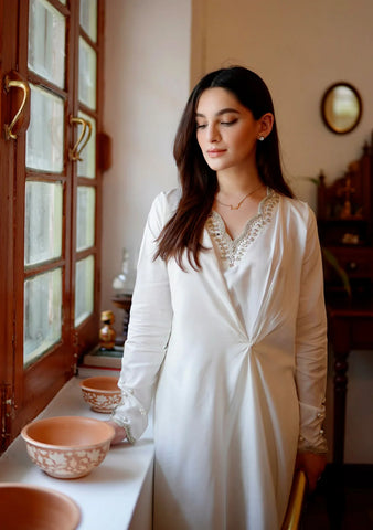 Zainab Zulfikar | Miral White