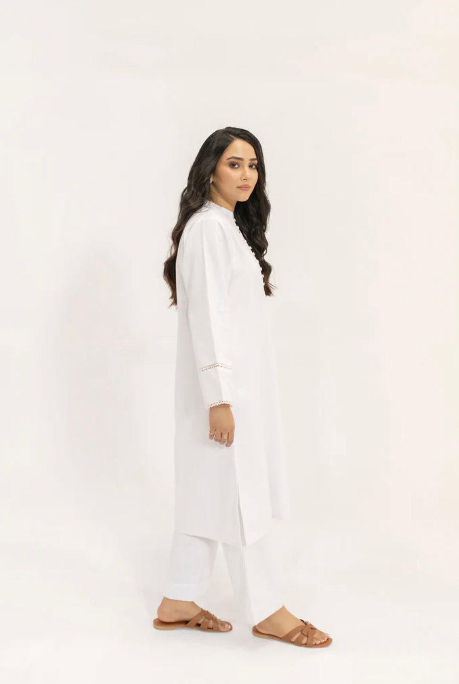 HASSAL | TEXTURED WHITE SUIT