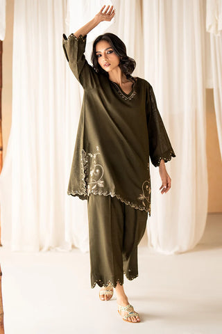 SUMAIRA KHANANI FALL BASICS’26 | MOSS