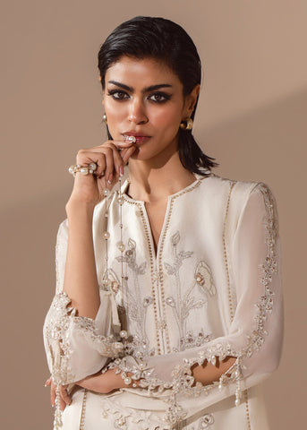 ENTIRE VOL IV LUXURY PRET'26 | PETAL & PEARL