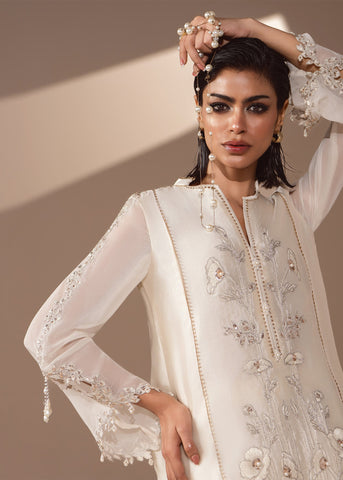 ENTIRE VOL IV LUXURY PRET'26 | PETAL & PEARL