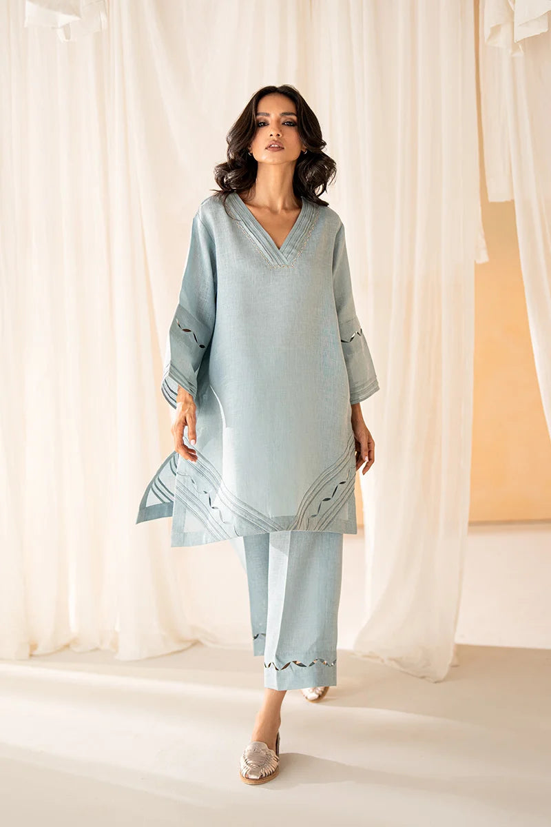 SUMAIRA KHANANI FALL BASICS’26 | ICE MIST