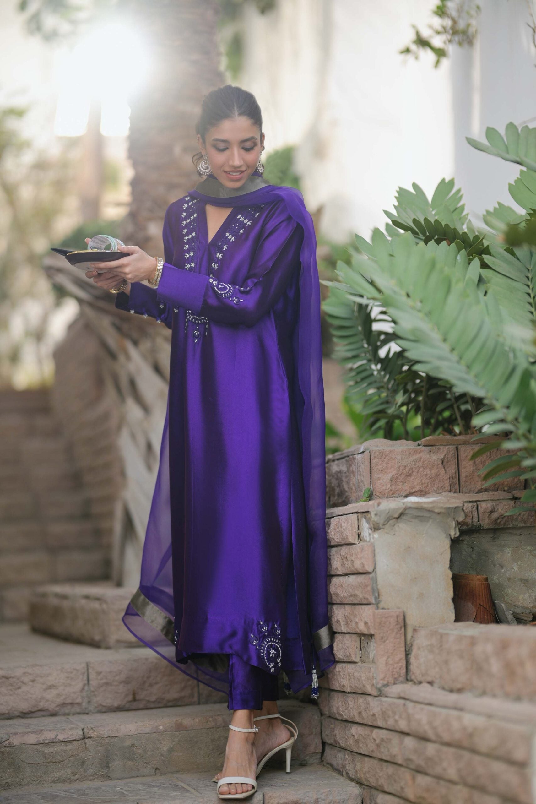 HUE PRET FESTIVE PRET’24 | ROOP
