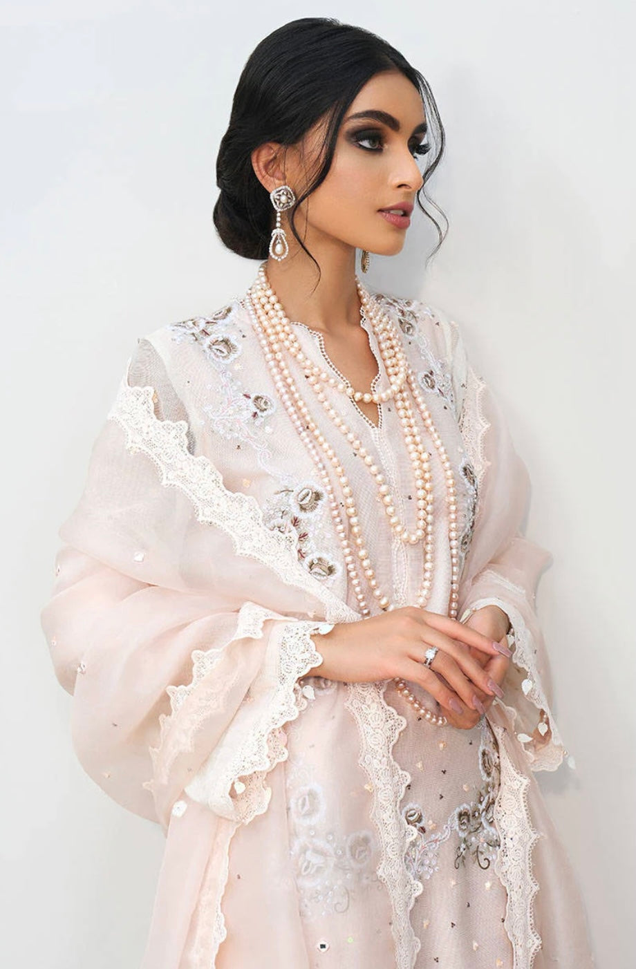 Farida Hasan | Vintage Sparkle
