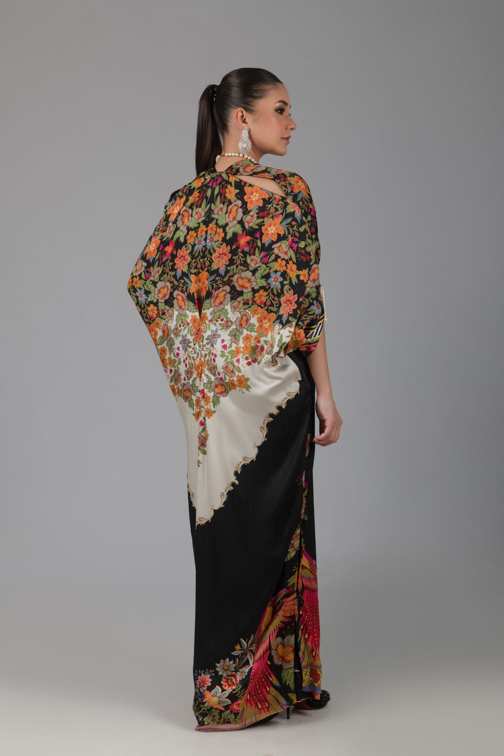 AYESHA SOMAYA KAFTAN | BLACK IVORY