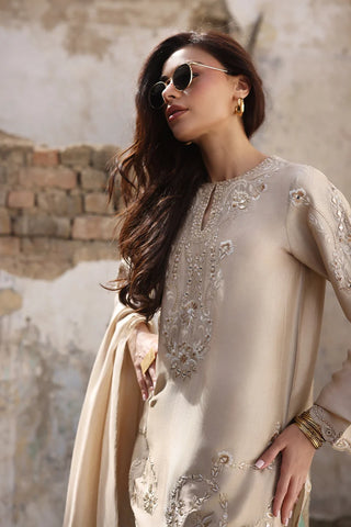 WARDHA SALEEM ‘ZIMAL SILK’26 | MAHI