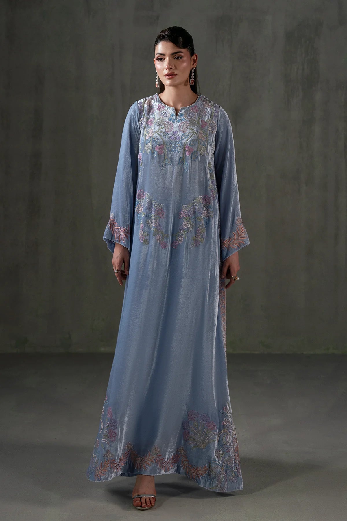 SHAZIA RAUF KHAN ‘GULAB & ISHQ’26 | TAREEF