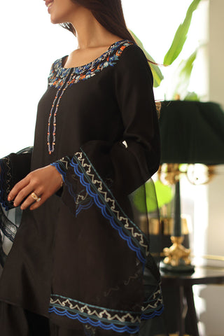 UZMA & AFSHEEN LUXURY PRET’26 | MIDNIGHT SAPPHIRE