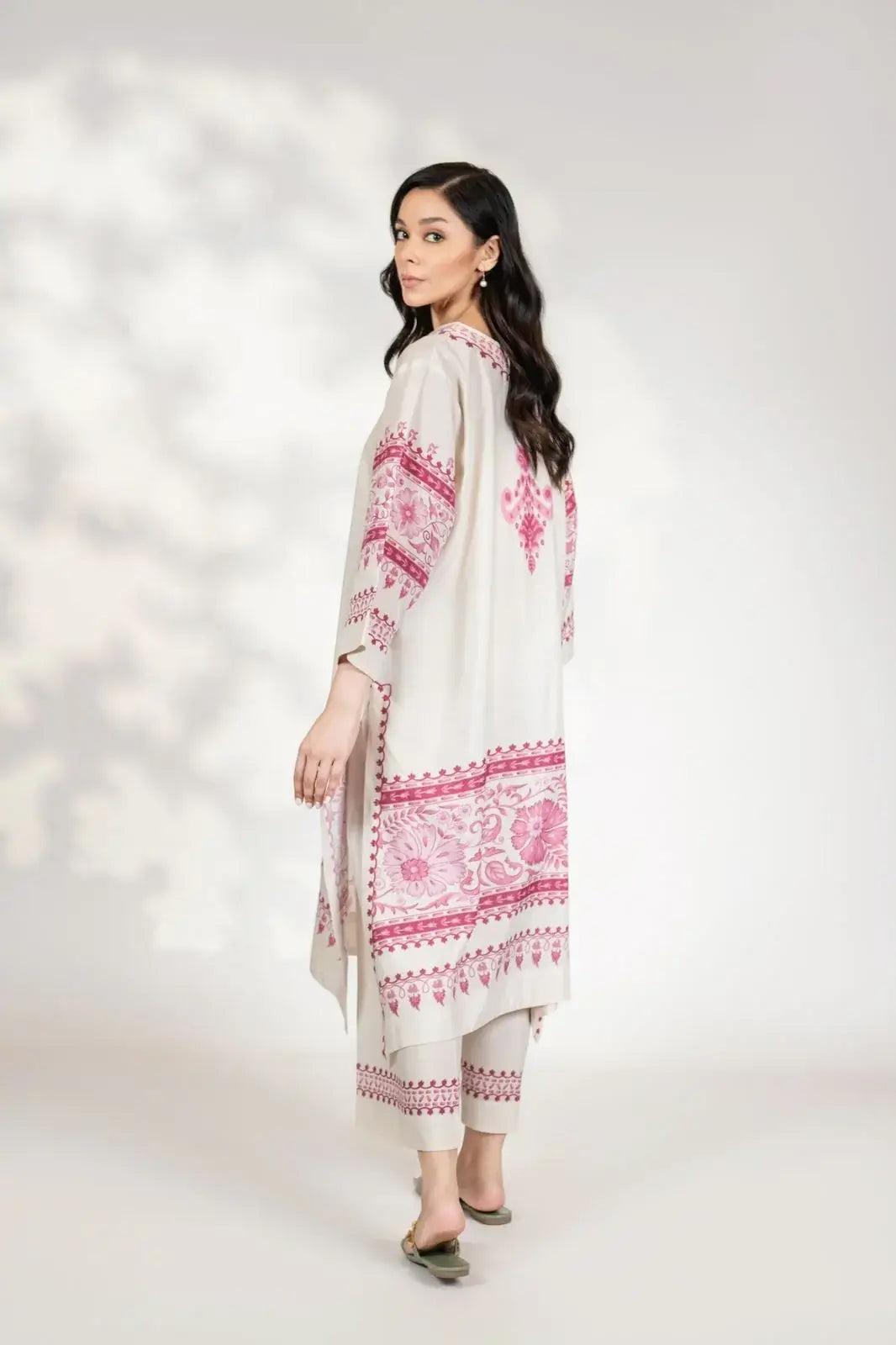BARAE KHANOM SUMMER COLLECTION’24 | SOZANI B