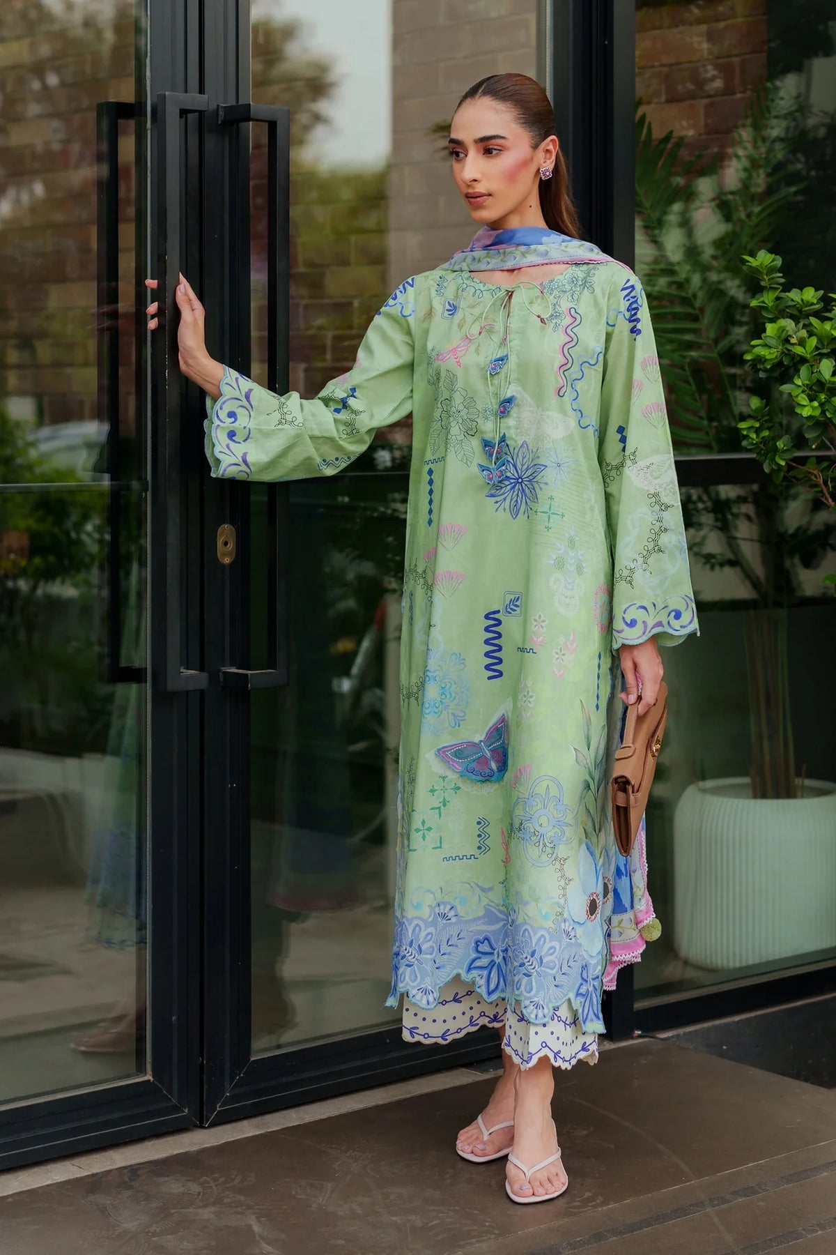 FLAIRS ‘LEENA SUMMER LOVE’26 | MINT TINT