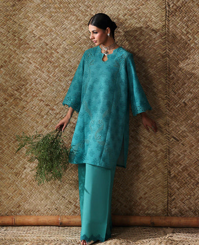 REPUBLICWOMENSWEAR 'NEOMA ESSENTIAL PRET’26 | ALIRA
