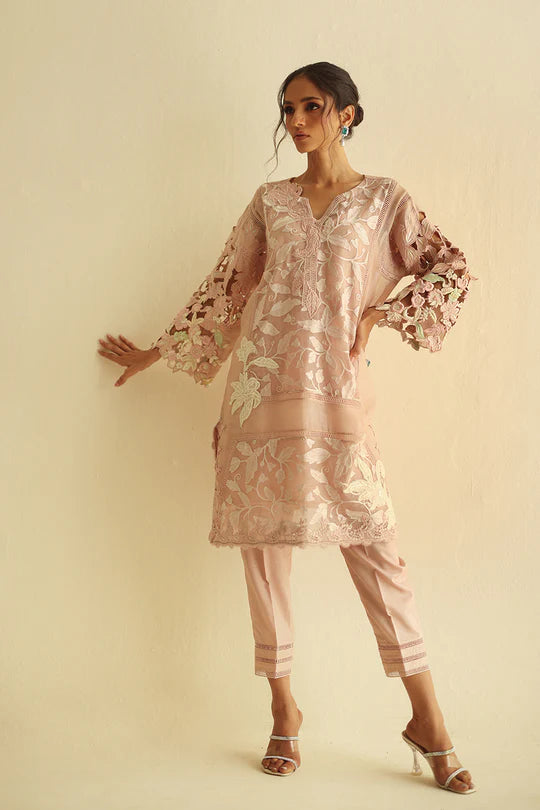 NADIA FAROOQUI LARA LUXURY PRET’24 | ROSA