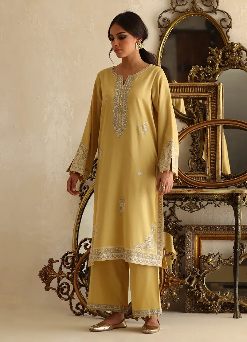 IMAGE READY TO WEAR’24 | ICSTE-213683