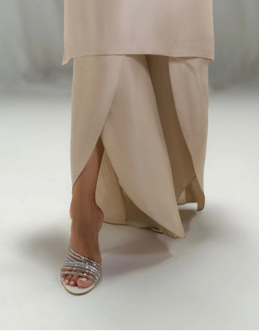 AMMARA KHAN SETA’24 | STATEMENT LUXE PEARL