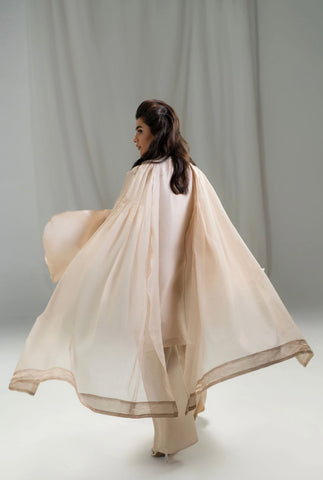AMMARA KHAN SETA’24 | STATEMENT LUXE PEARL