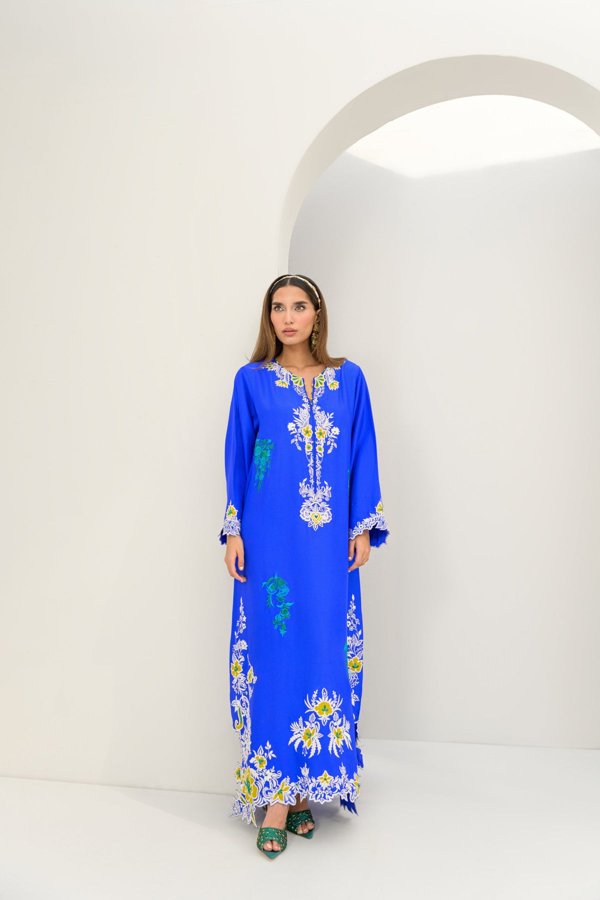 HIRA SARDAR ‘ELAYA FESTIVE EDIT’26 | DAISY KAFTAN