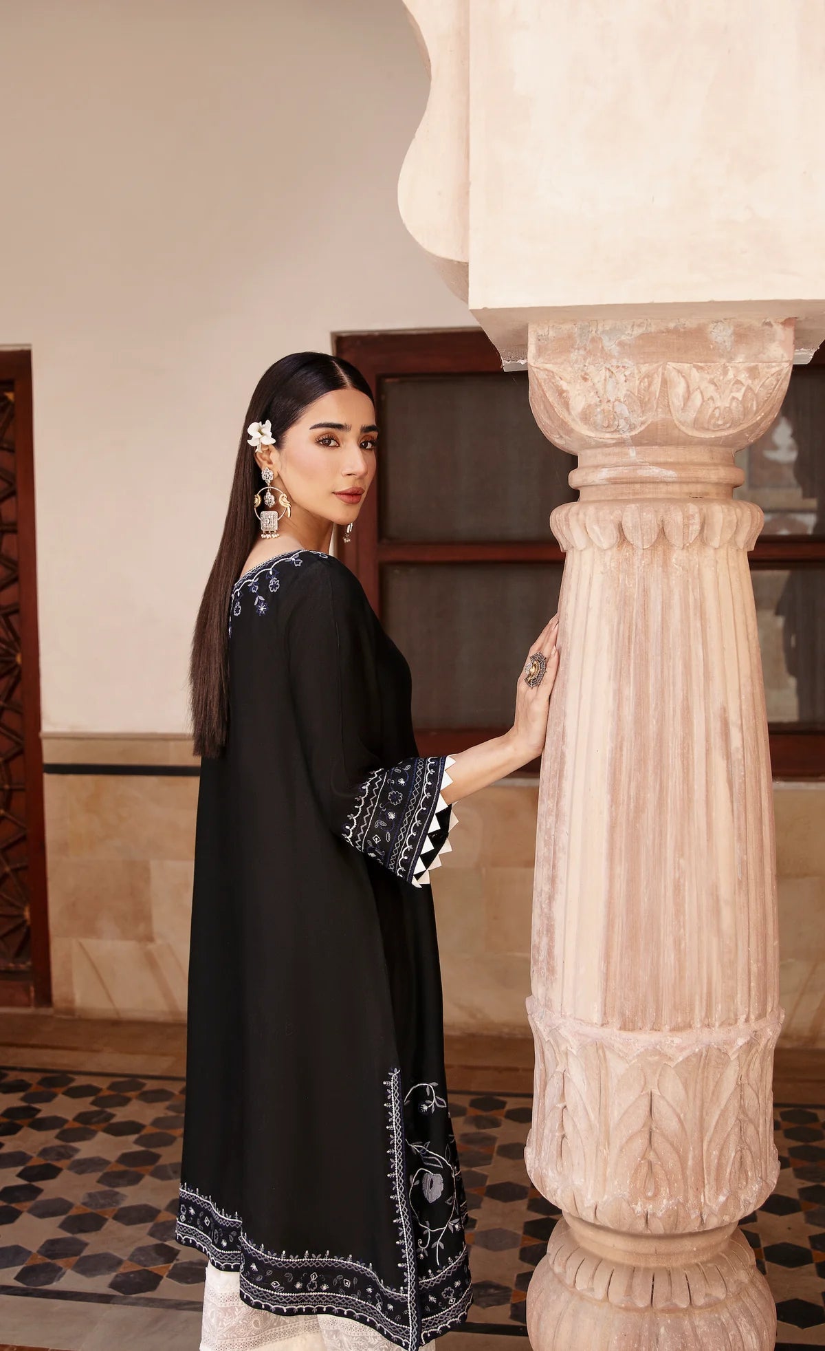 ZUNAIRA HAMEED ‘LEIA’ 24 | ZH-LEIA-04