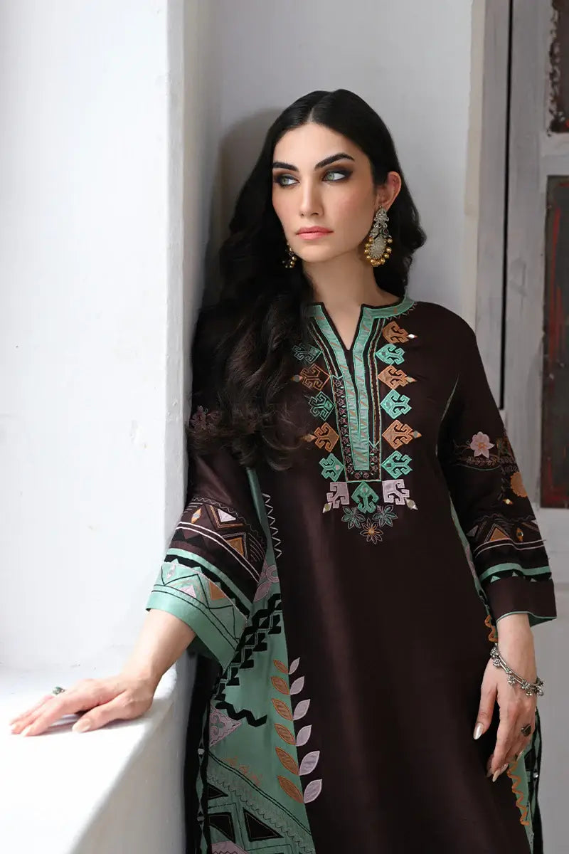 SUMAIRA KHANANI NARGIS LUXE PRET’24 | DANEEN