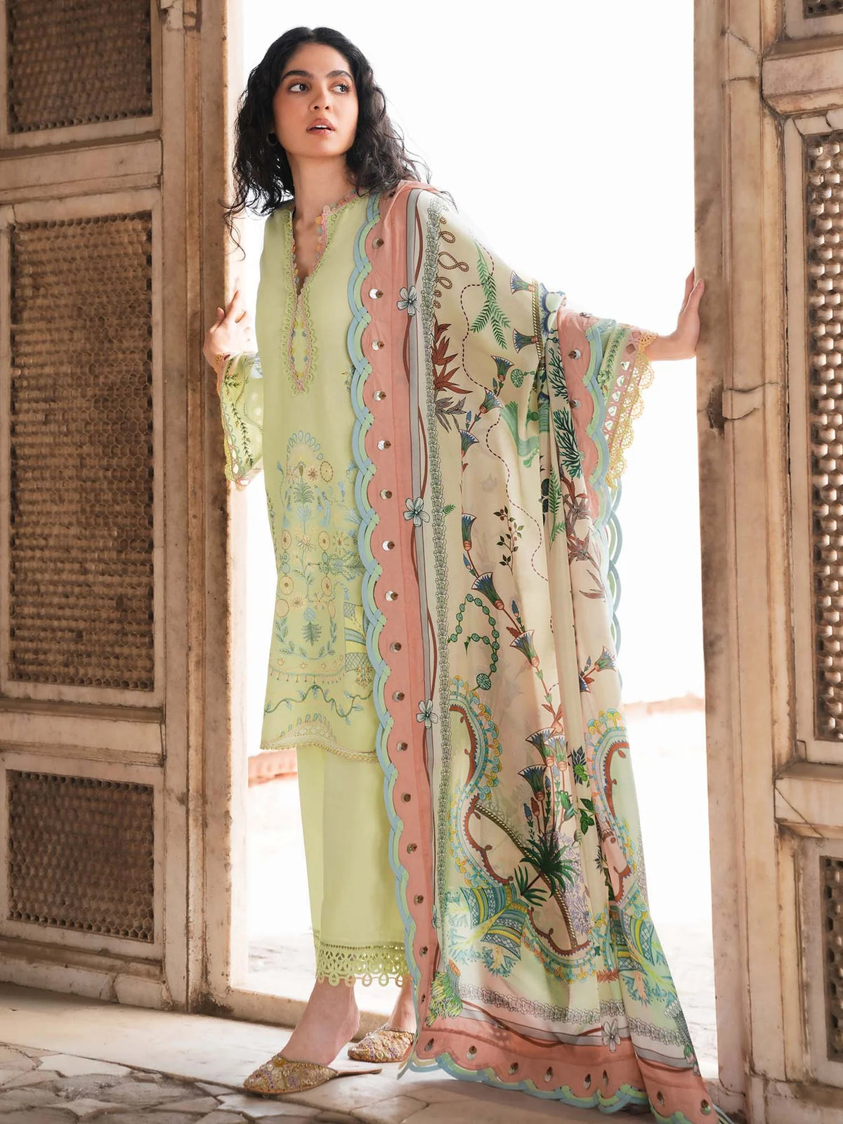 MISHA LAKHANI SPRING SUMMER UNSTITCHED’26 | MIA