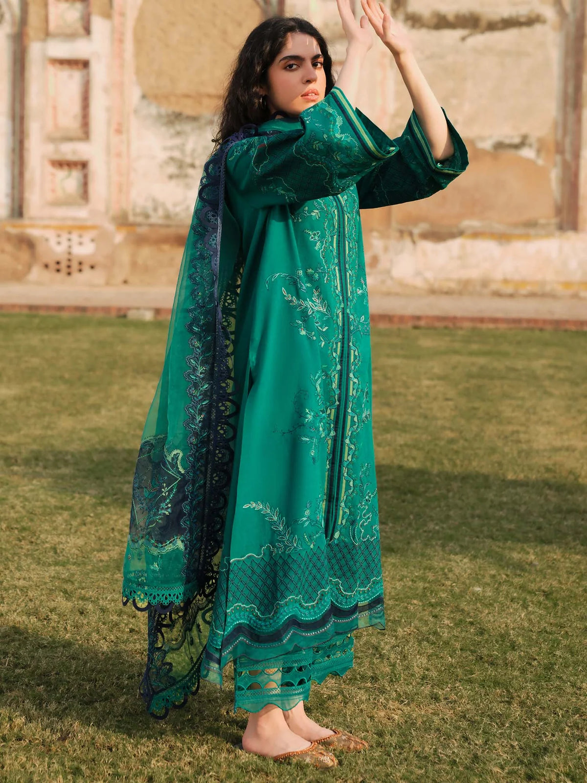 MISHA LAKHANI SPRING SUMMER UNSTITCHED’26 | ELIRA