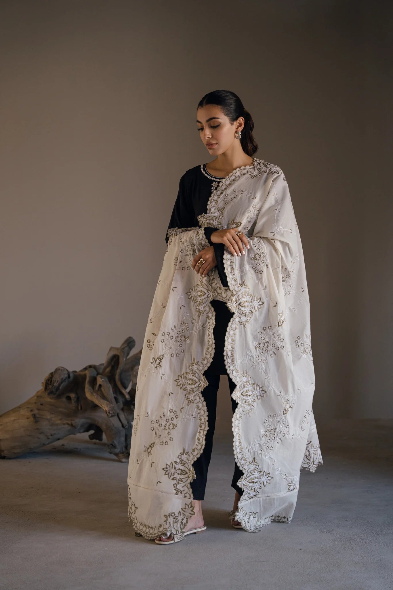 HINA MOHAMED READY TO WEAR PRET’24 | IZA BLACK