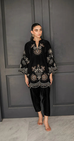 EINKA PRET’26 | VELVET ONYX