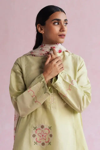 ZARA SHAHJAHAN BASICS’24 | ZKT-1359