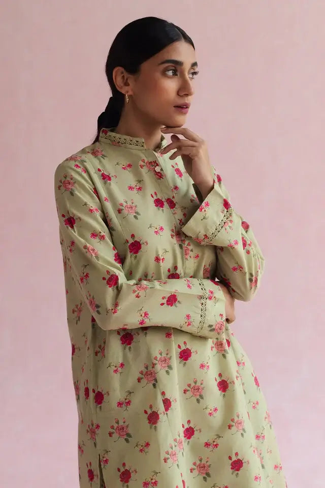 ZARA SHAHJAHAN BASICS’24 | ZKT-1360