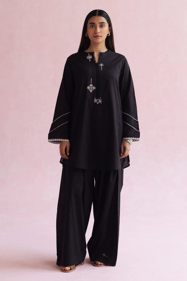 ZARA SHAHJAHAN BASICS’24 | ZKT-1362