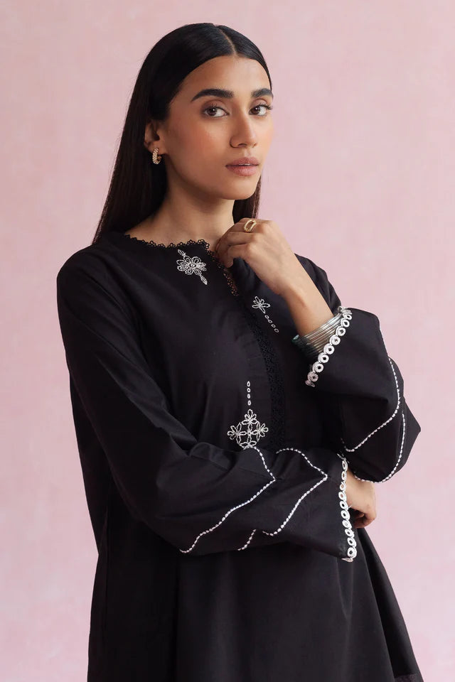 ZARA SHAHJAHAN BASICS’24 | ZKT-1362