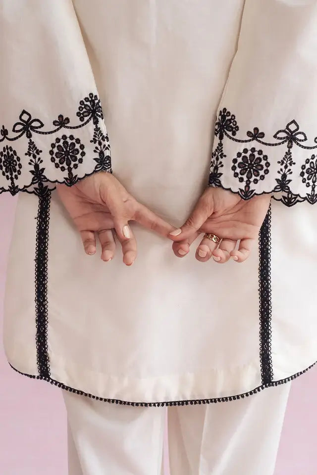 ZARA SHAHJAHAN BASICS’24 | ZKT-1366