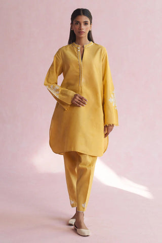 ZARA SHAHJAHAN BASICS’24 | ZKT-1370