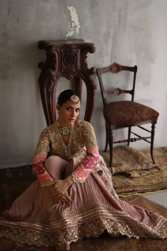 NADIA FAROOQUI ZEENAT FORMALS’24 | SOHA
