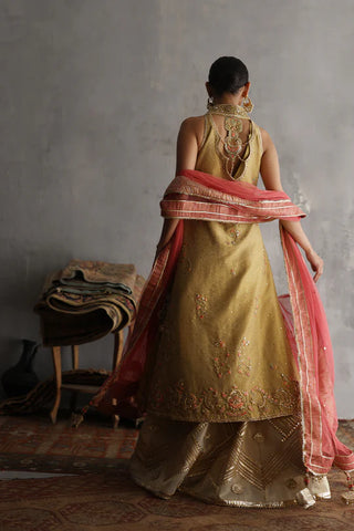 NADIA FAROOQUI ‘ZEENAT’ FORMALS’24 | MAHNUM