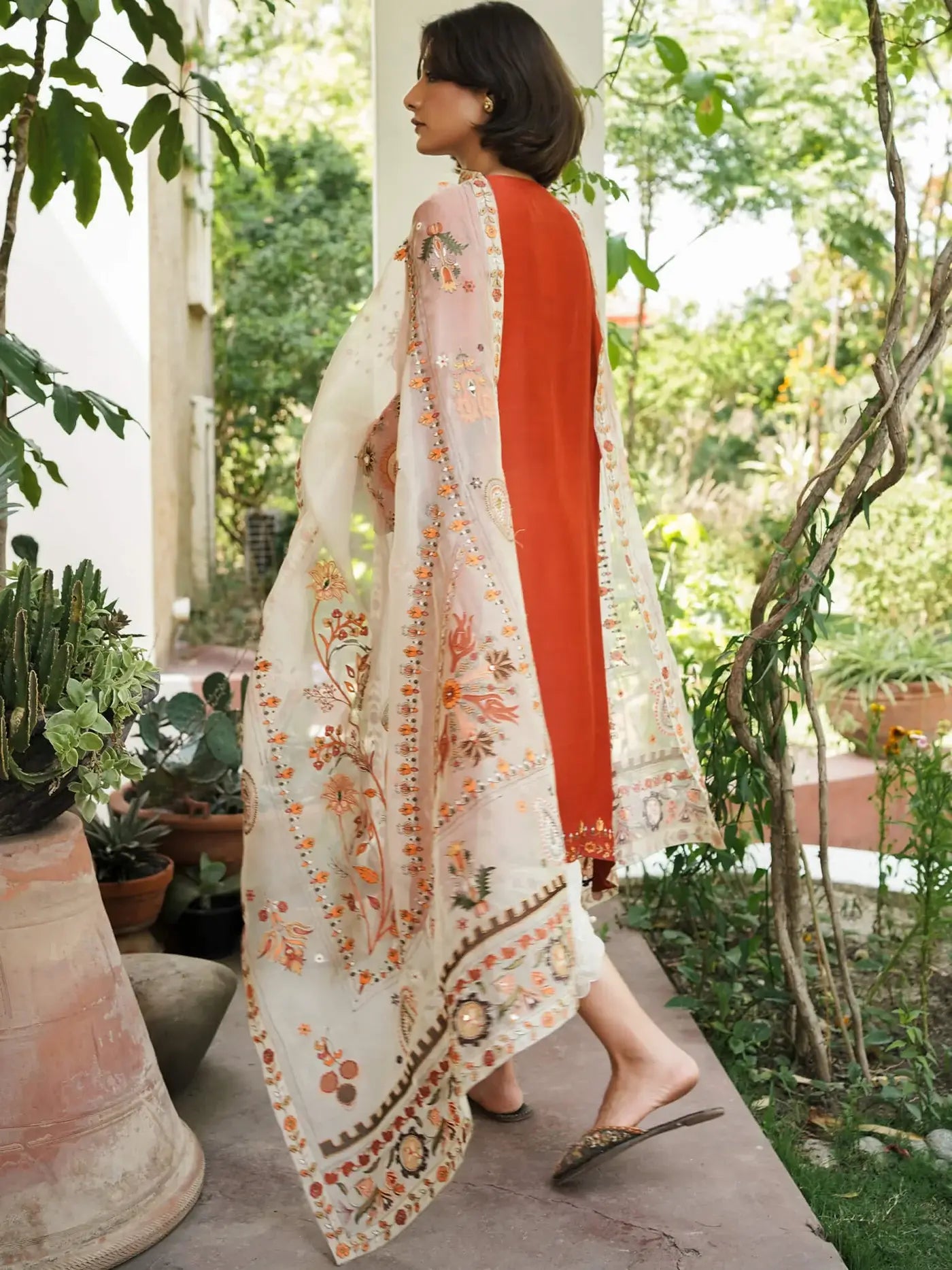 MISHA LAKHANI RTW’24 | MALTA & DUPATTA