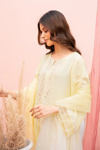 MINSA BOUTIQUE CASUAL PRET’24 | YARROW