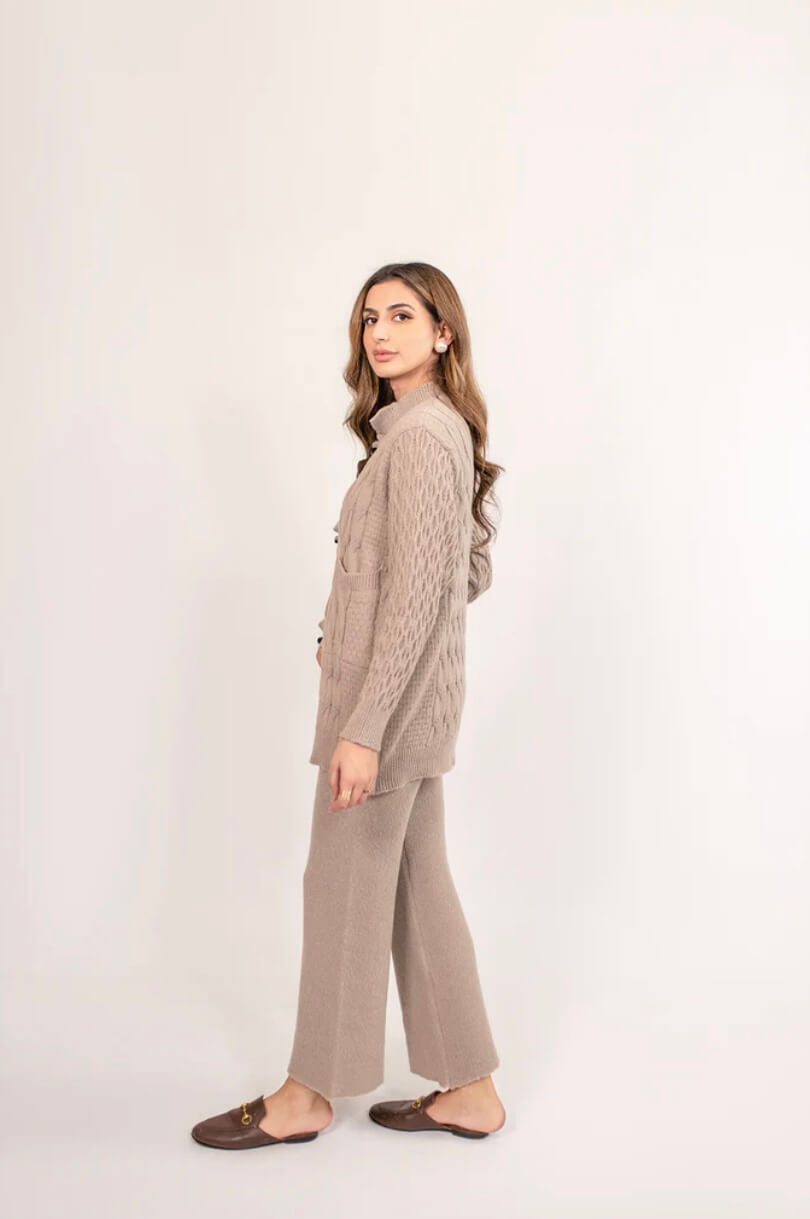 HASSAL AUTUMN WINTER’24 | AMELIA BROWN SUIT