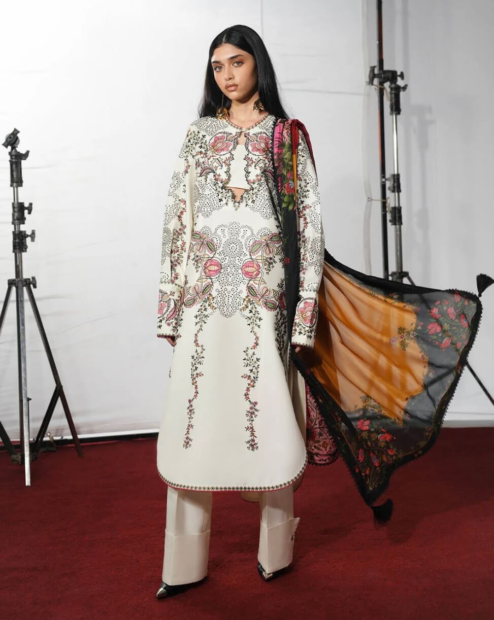 JUGNU UNSTITCHED S/S’26 | RASTI