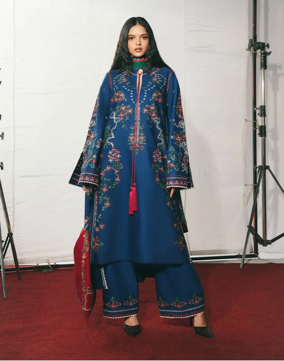 JUGNU UNSTITCHED S/S’26 | PEROZ